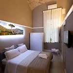 Zentral Daire Napoli